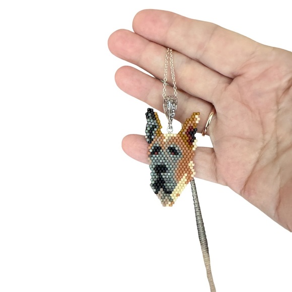 Beaded Hand Crafted Great Dane Pendant Necklace - Picture 3 of 4